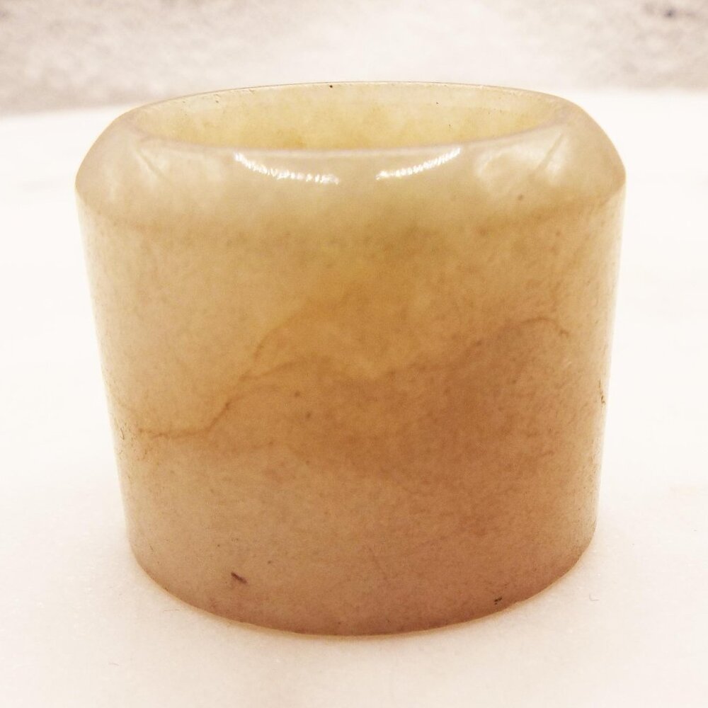 ANTIQUE 19TH C. CHINESE QING DYNASTY MUTTON FAT JADE ARCHER'S THUMB SZ. 11 RING